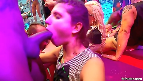 Hotest pornstar ente in best facial, app video