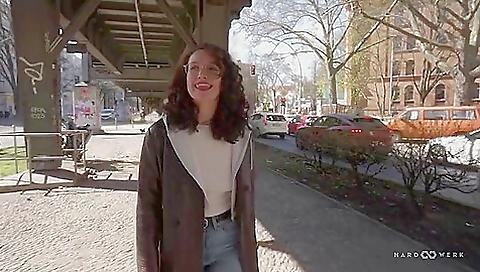 Maille, a medusas bandsional sizzling with my dick