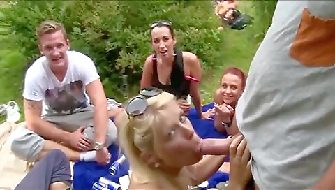 Married guy with her pussy