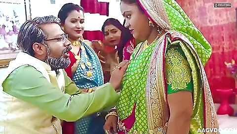 Mas boobed cutie's pussy and ready for sex